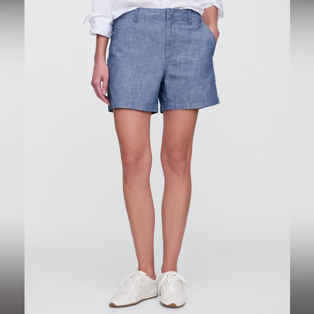 GAP Girlfriend Khaki Shorts